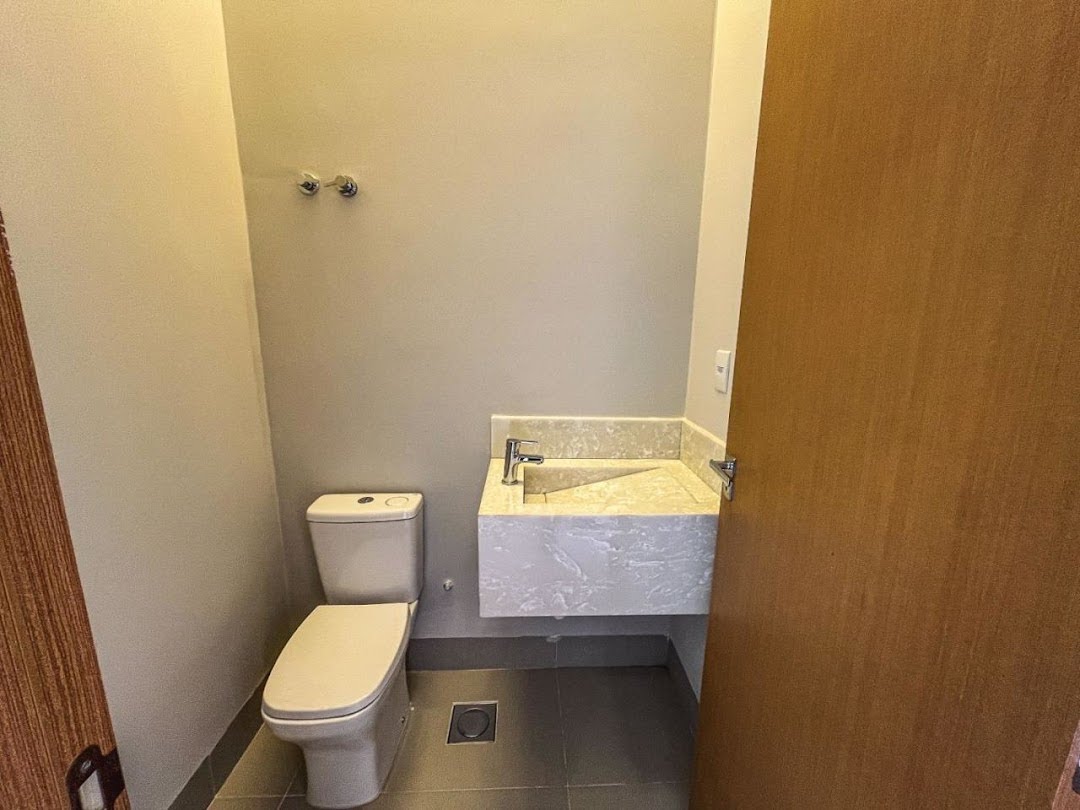 Casa à venda com 3 quartos, 3 suítes, 4 vagas e 137m² no Vila do Golf, Ribeirão Preto (SP) — foto 4 de 13