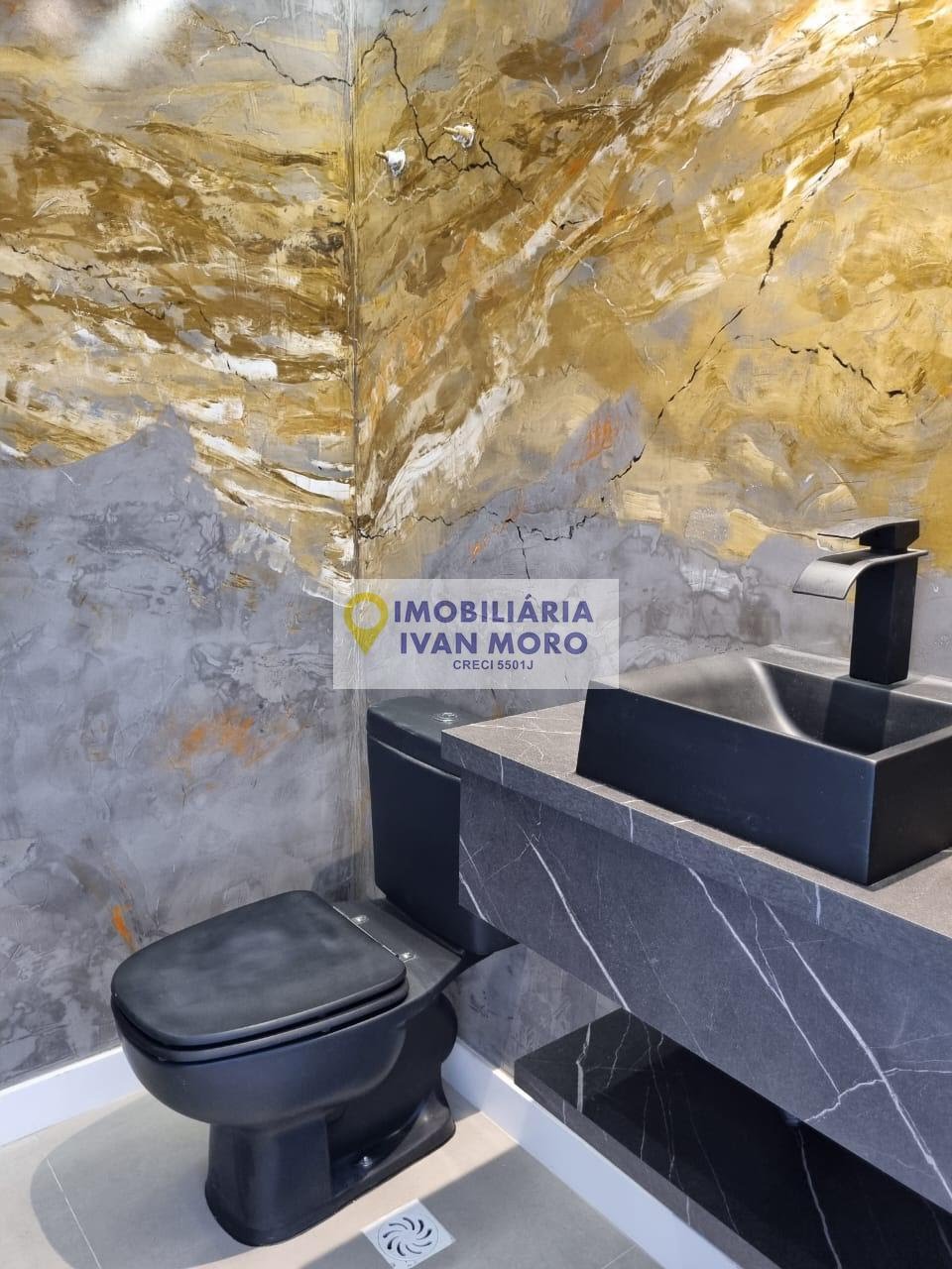 Apartamento à venda com 4 quartos, 3 suítes, 3 vagas e 200m² no Jurerê, Florianópolis (SC) — foto 8 de 21
