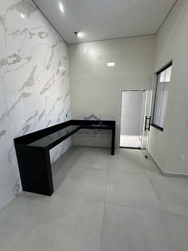 Casa à Venda no Bairro Flórida  -  Sete Lagoas