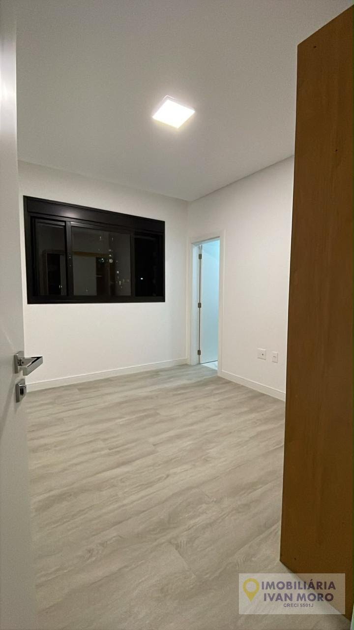 Apartamento para alugar com 4 quartos, 4 suítes, 3 vagas e 198m² no Meia Praia, Itapema (SC) — foto 14 de 30