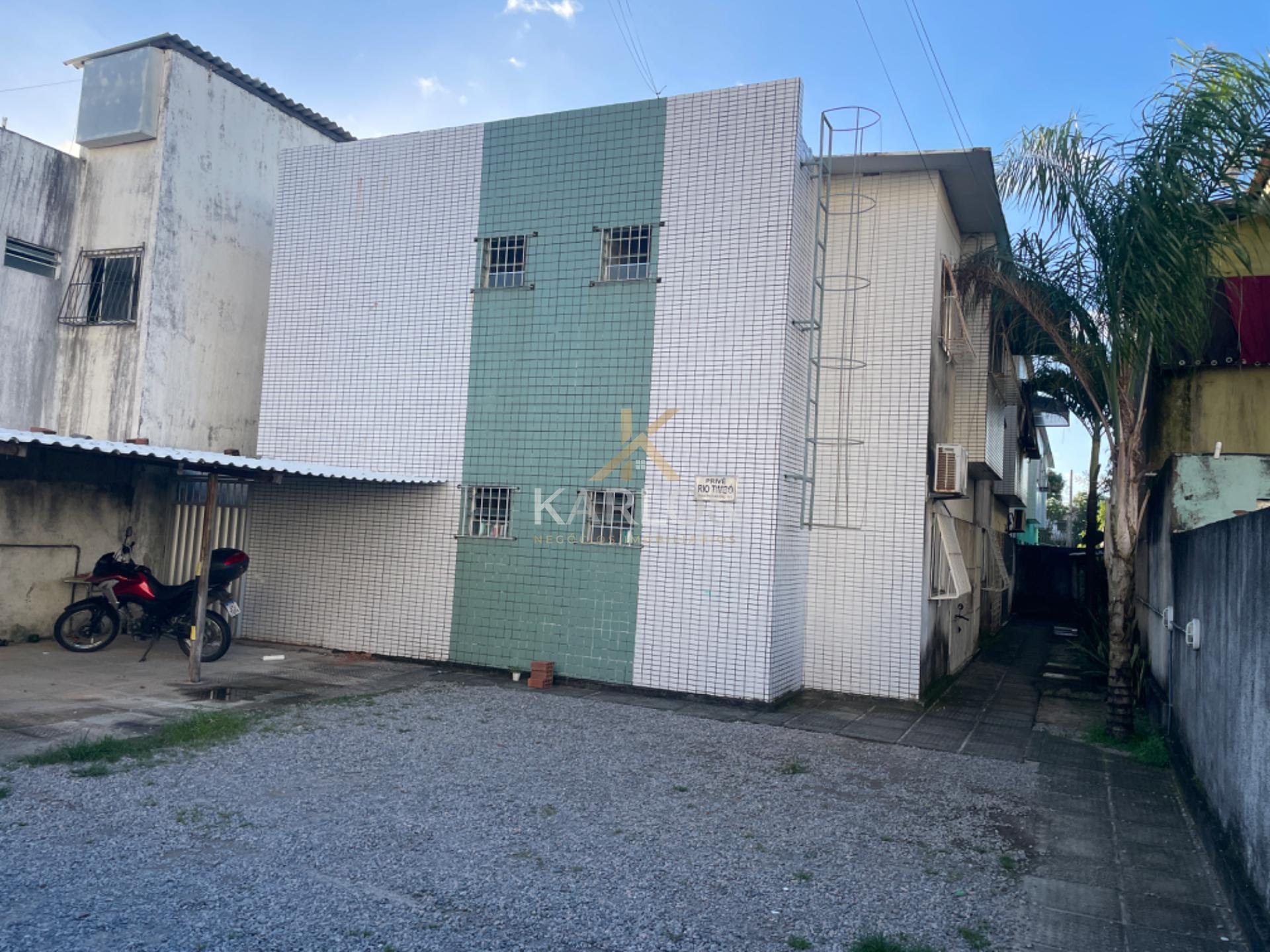 Casa para alugar com 3 quartos, 2 banheiros, 1 vaga e 55m² no Pau Amarelo, Paulista — foto principal
