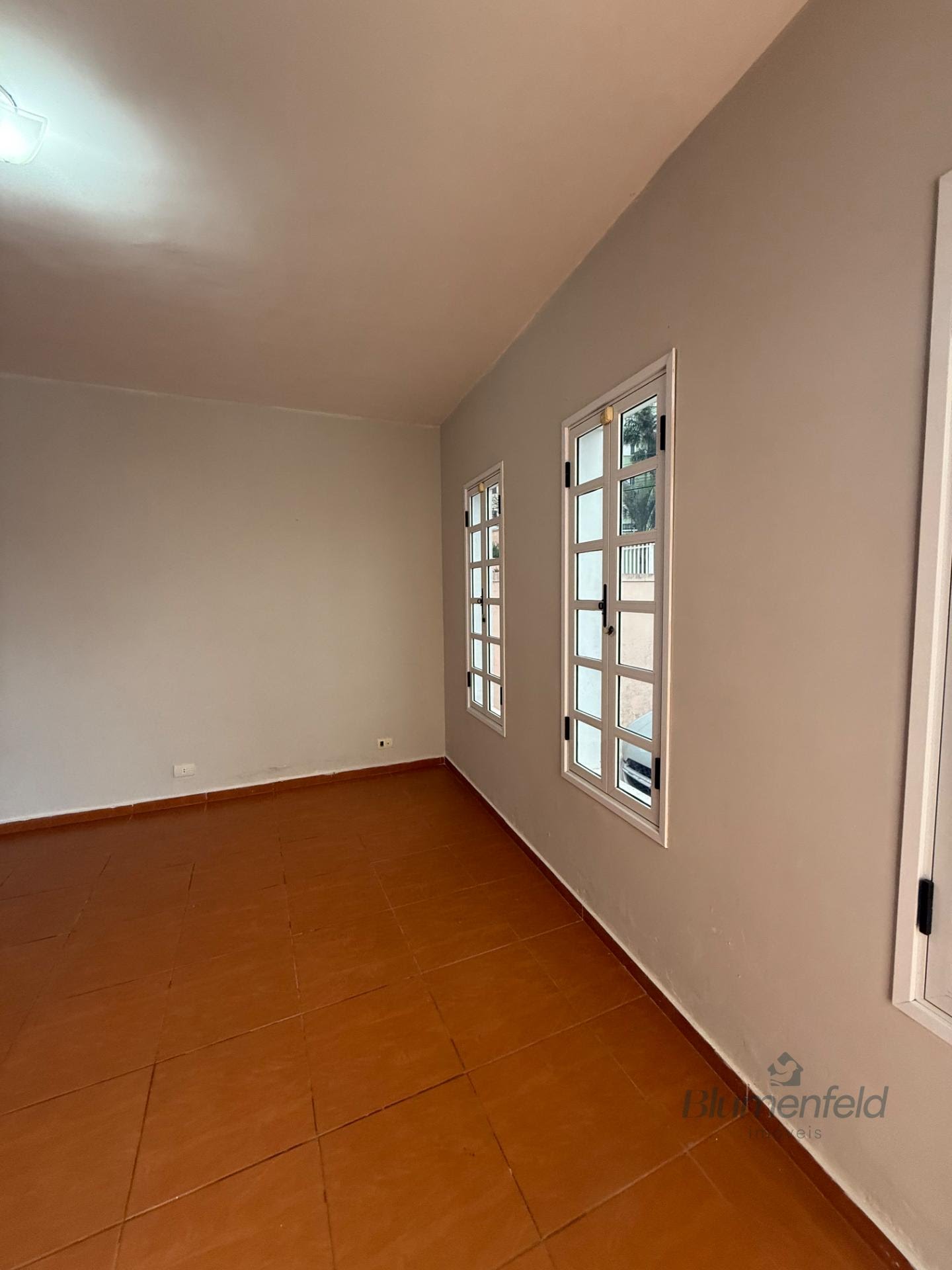Casa à venda com 3 quartos, 1 suíte, 2 vagas e 100m² no Jordanópolis, Arujá (SP) — foto 5 de 19