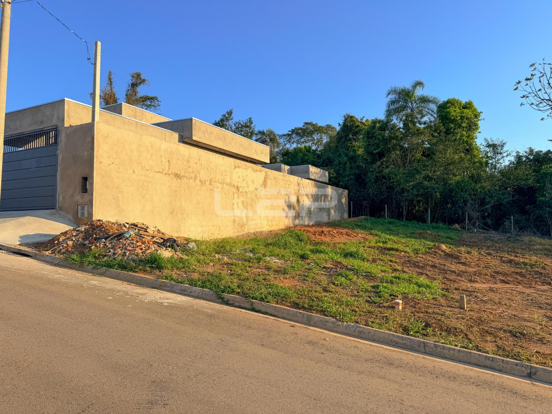 Terreno à venda com 250m² de terreno no Jardim Japão, Itupeva (SP) — foto 3 de 10