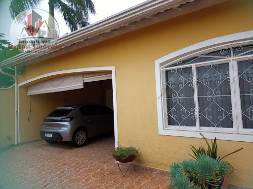 Casa em Parque Fazendinha  -  Campinas