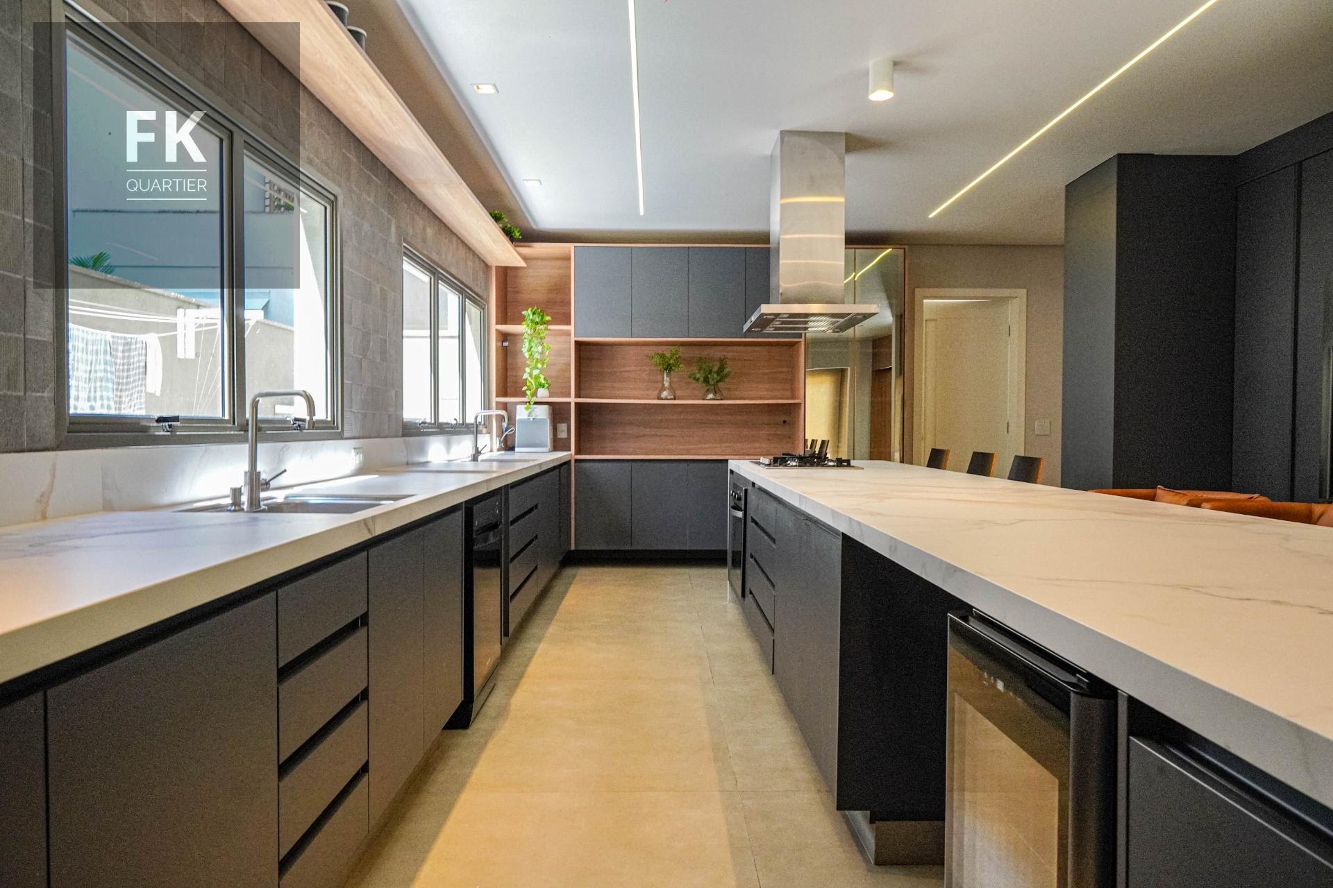 Casa à venda com 4 quartos, 4 suítes, 4 vagas e 516m² no Alphaville Residencial Dois, Barueri (SP) — foto 18 de 30