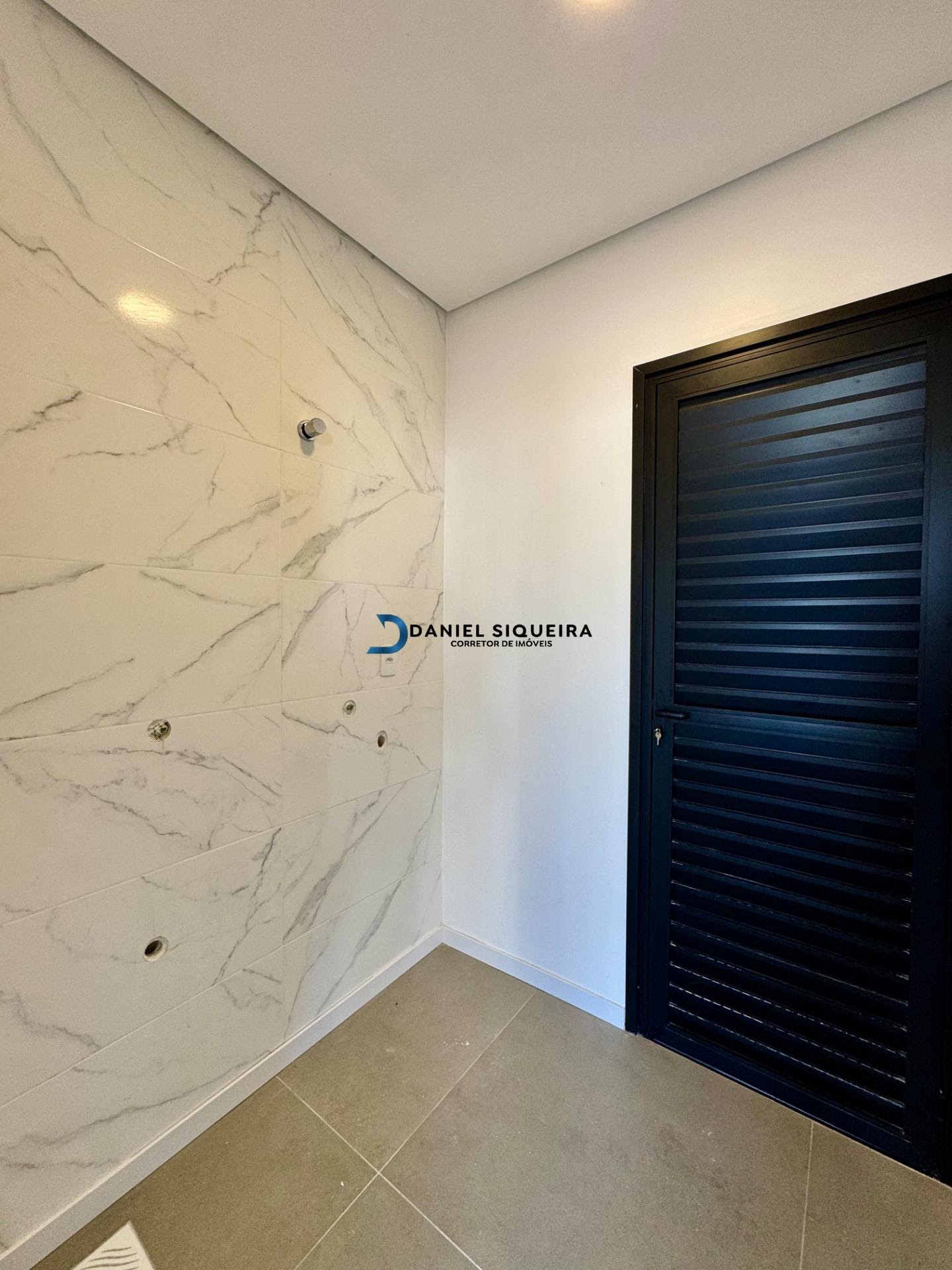 Casa à venda com 3 quartos, 1 suíte, 4 vagas e 216m² no Bairro Deltaville, Biguaçu (SC) — foto 10 de 29