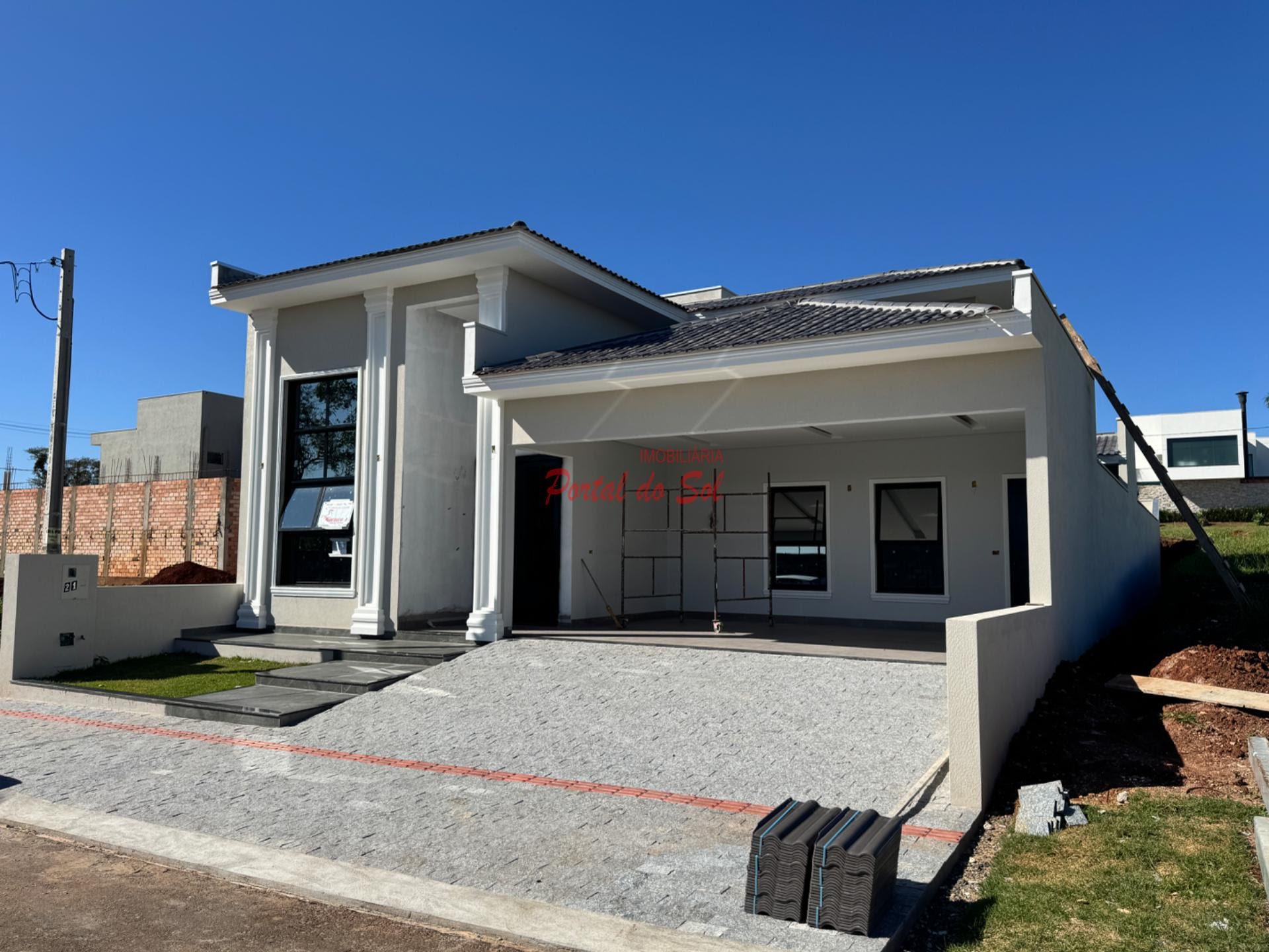 Casa à venda com 3 quartos, 2 banheiros, 2 vagas e 230m² no Condominio Residencial Monte Sinai, Santo Antônio da Platina — foto principal