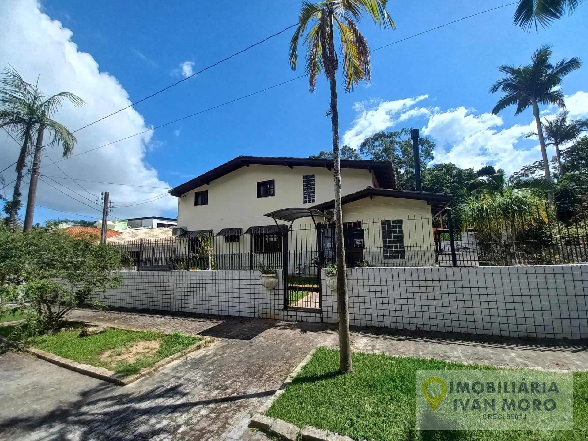 Casa à venda com 5 quartos, 2 suítes, 4 vagas e 219m² no Daniela, Florianópolis (SC) — foto 15 de 30