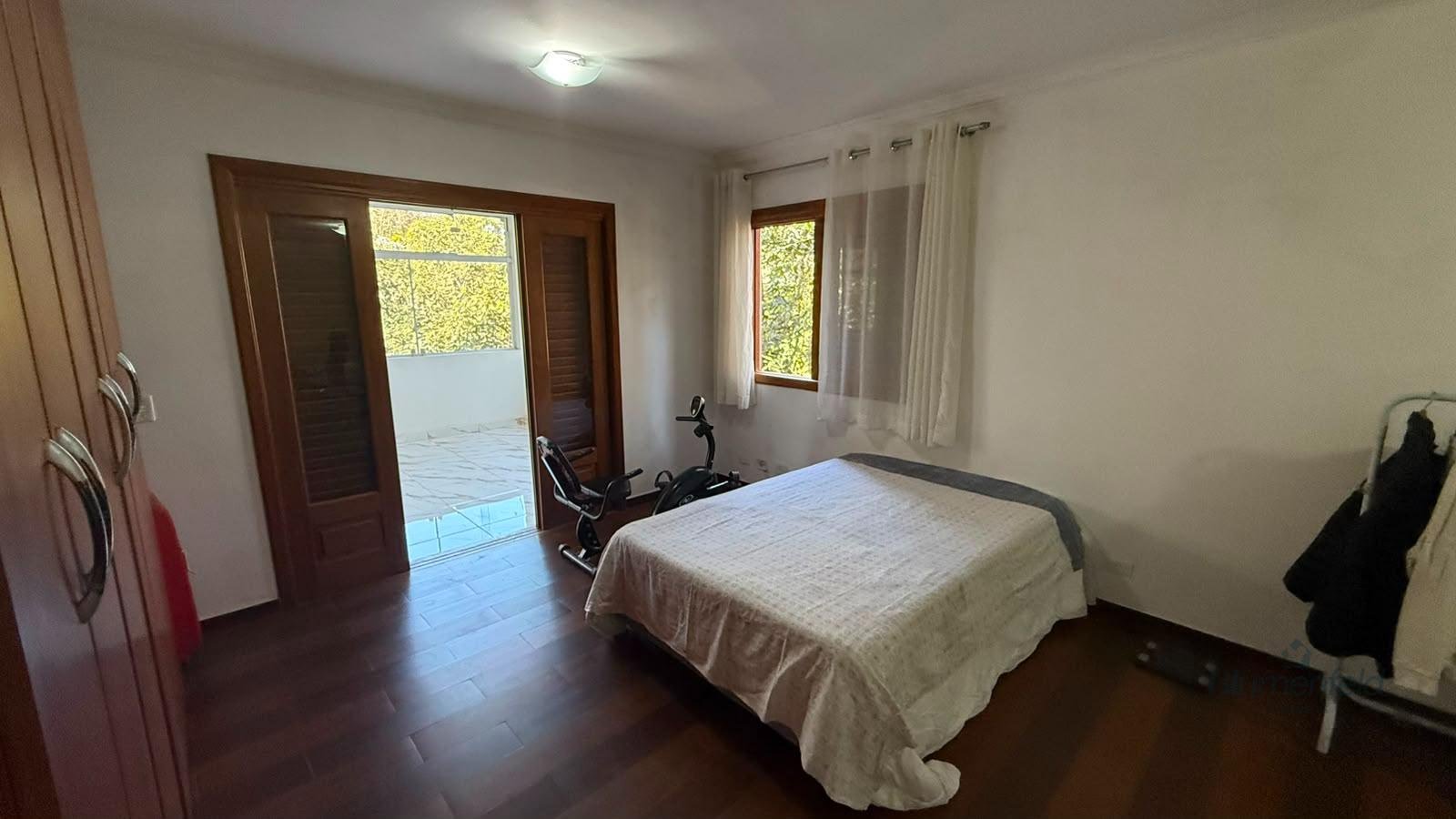 Casa à venda com 3 quartos, 3 suítes, 4 vagas e 330m² no Condomínio Country Club, Arujá (SP) — foto 21 de 30
