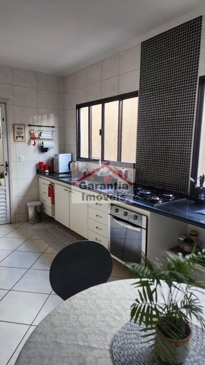 Casa à venda com 5 quartos, 1 suíte, 4 vagas e 198m² no Cipava, Osasco (SP) — foto 9 de 30