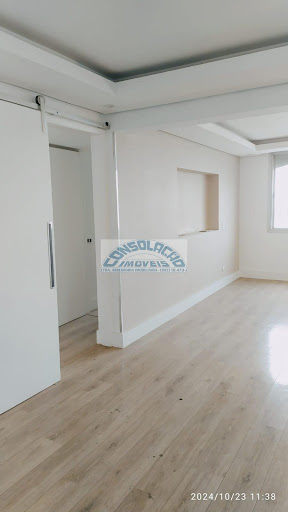 Descubra o seu novo lar no encantador Morro dos Ingleses, em São Paulo! Este espaçoso apartamento de 120m² oferece um ambiente perfeito para famílias que buscam conforto e praticidade. Com 3 dormitóri