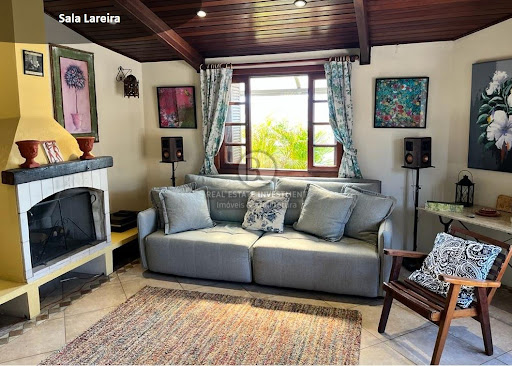 Sala com lareira