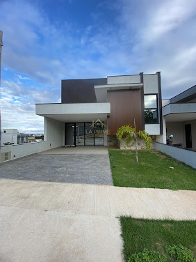 Casa de Condomínio em Wanel Ville - Sorocaba/SP - 03 Suítes - Escritório -04 Vagas - Piscina