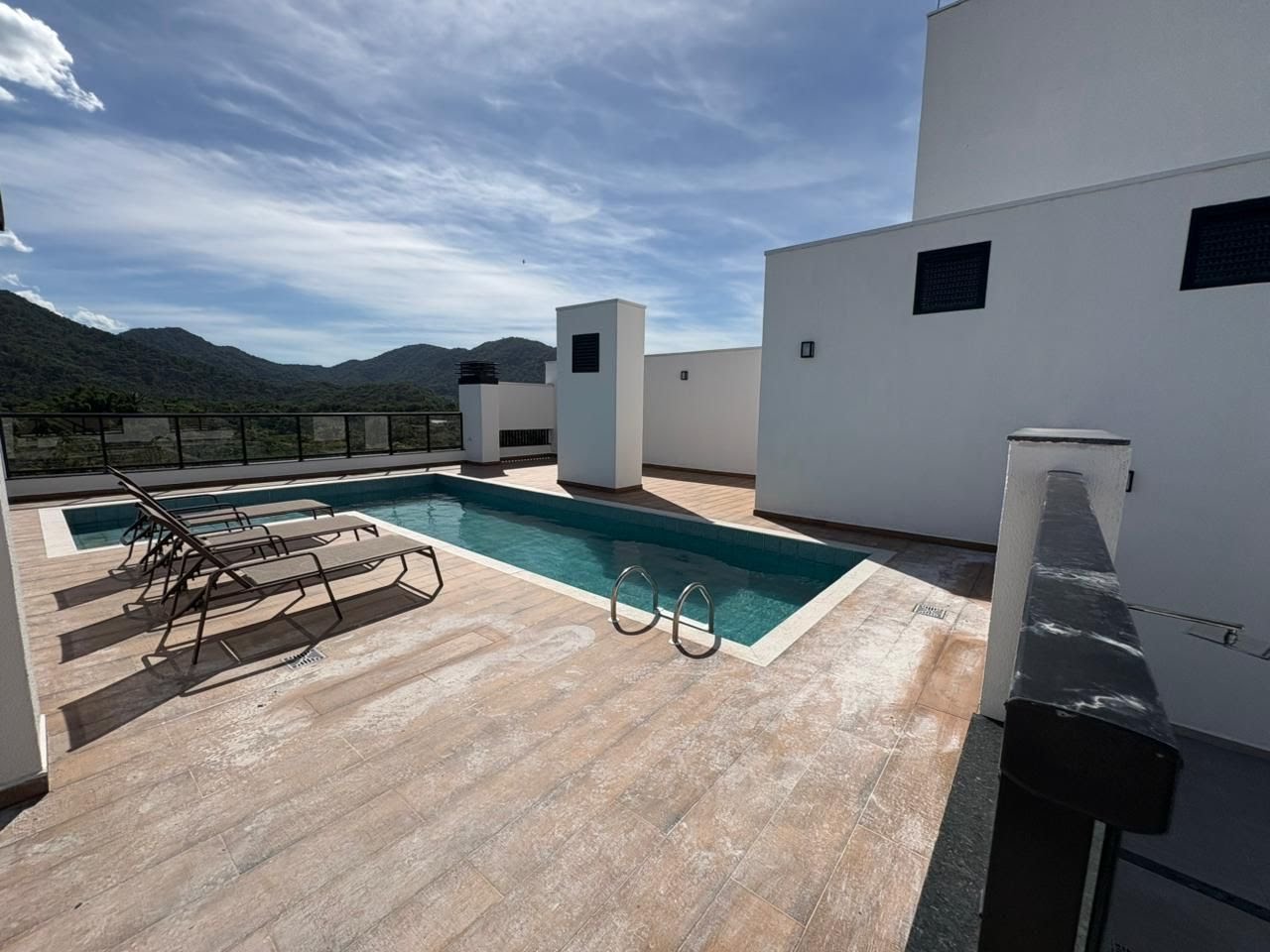 Apartamento à venda com 2 quartos, 2 banheiros, 1 vaga e 63m² no Itaguá, Ubatuba (SP) — foto 3 de 17