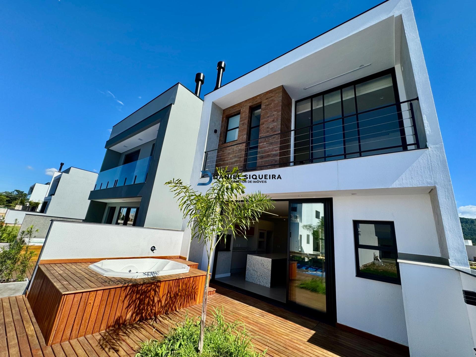 Casa à venda com 3 quartos, 3 suítes, 4 vagas e 215m² no Bairro Deltaville, Biguaçu (SC) — foto 14 de 30