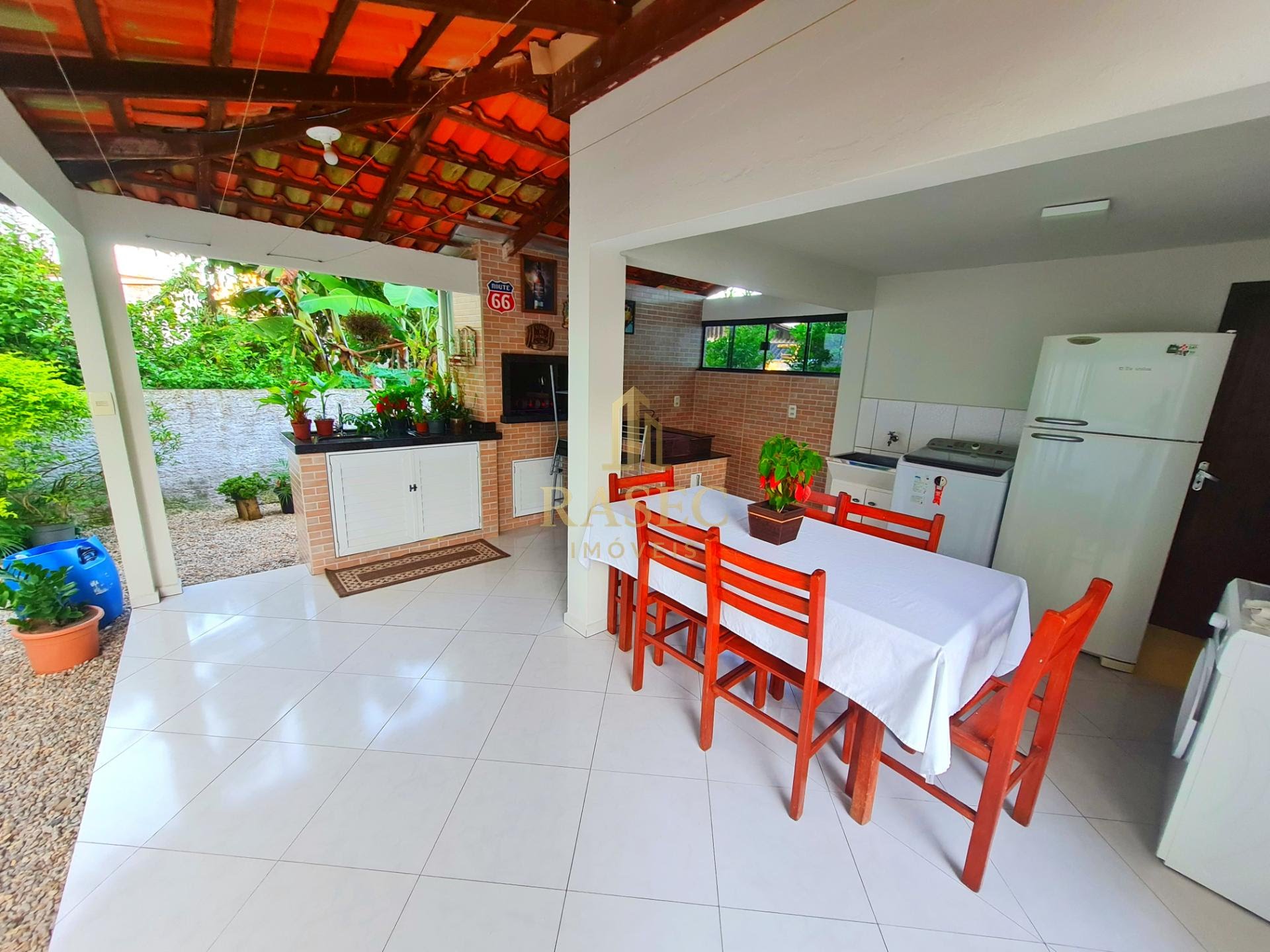 Casa à venda com 3 quartos, 2 banheiros e 120m² no Guarani, Brusque (SC) — foto 4 de 11