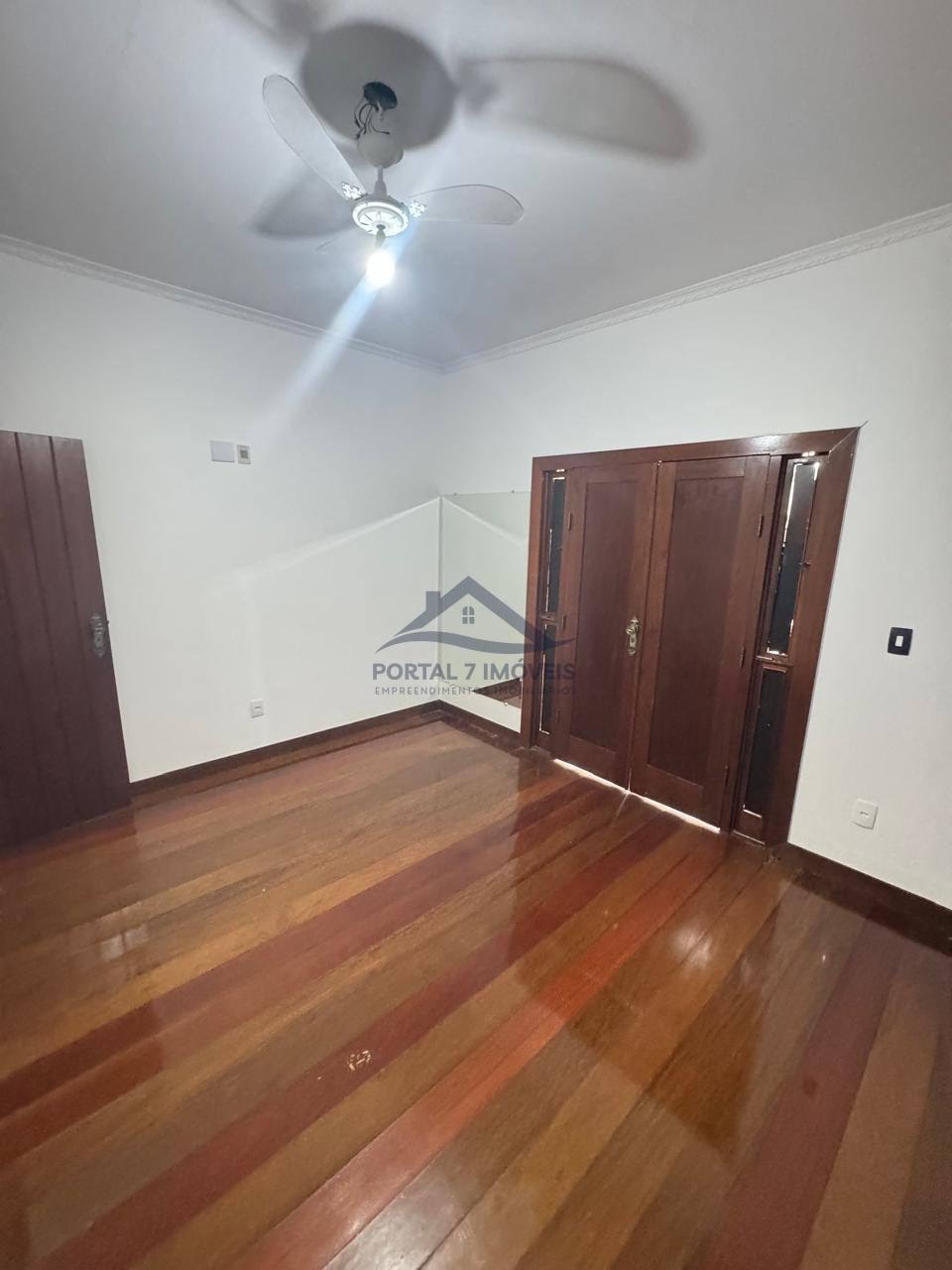Casa à venda com 5 quartos, 2 suítes, 3 vagas e 230m² no Jardim Arizona, Sete Lagoas (MG) — foto 22 de 26