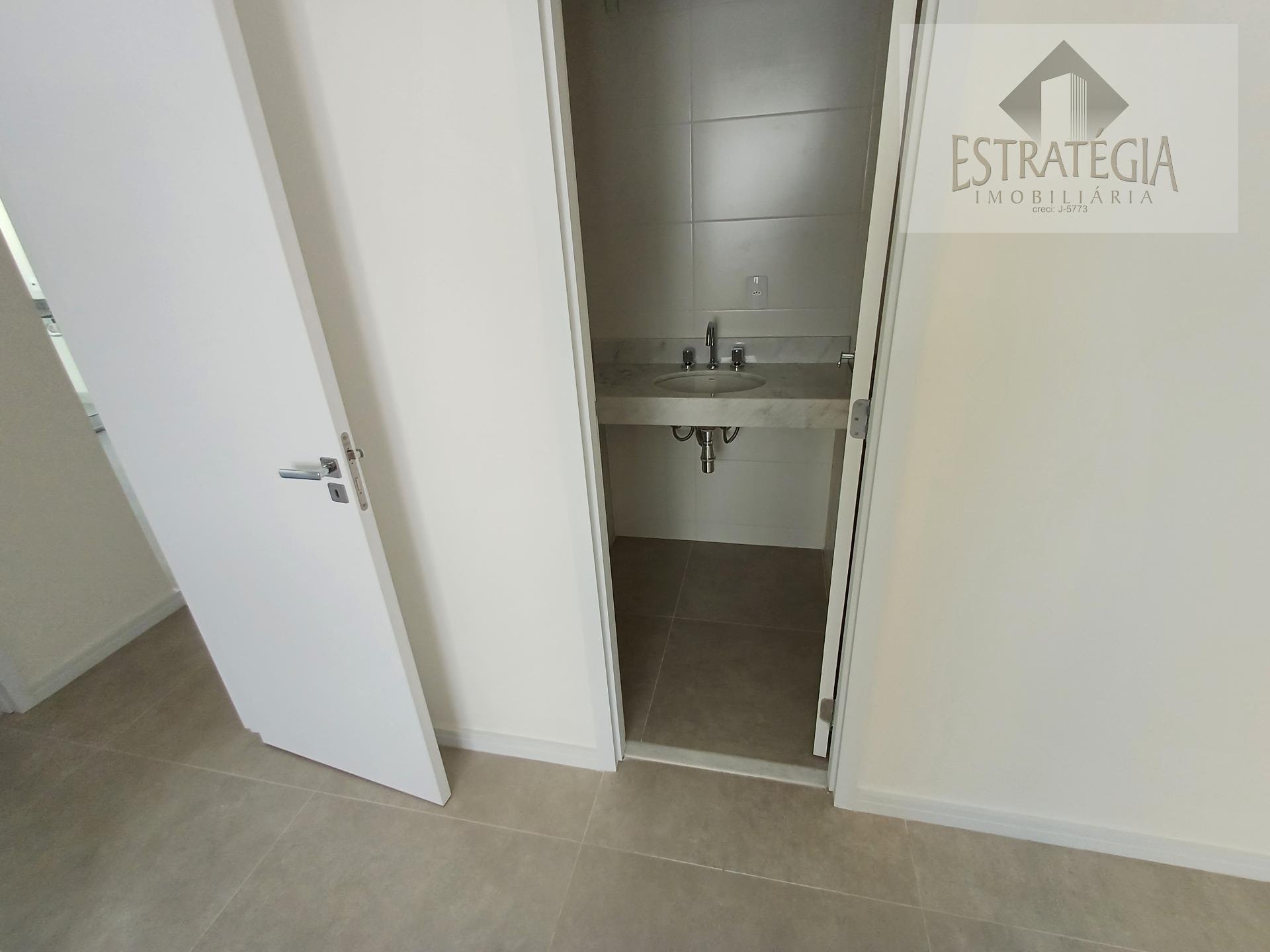 Apartamento para alugar com 2 quartos, 1 suíte, 1 vaga e 68m² no Retiro, Petrópolis (RJ) — foto 8 de 16