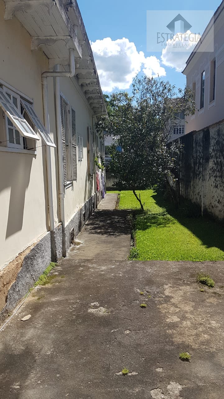 Casa à venda com 6 quartos, 5 suítes, 25 vagas e 214m² no Centro, Petrópolis (RJ) — foto 10 de 15
