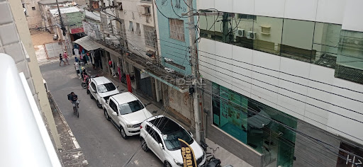Vendo 04 apartamentos de 01 quarto no centro, sendo 02 com sacada e 02 com pequena área externa de ventilação cod 16414