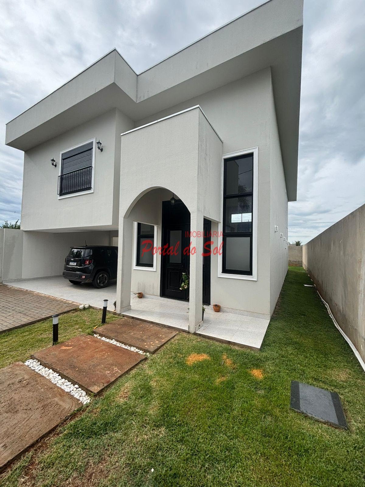 Casa à venda com 3 quartos, 4 banheiros, 2 vagas e 240m² no Renno Park, Santo Antônio da Platina — foto principal