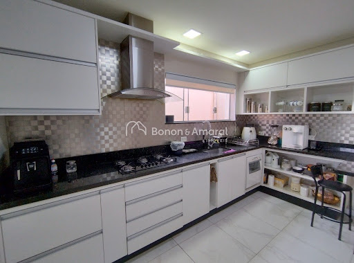Casa, 3 quartos, 210 m² - Foto 8