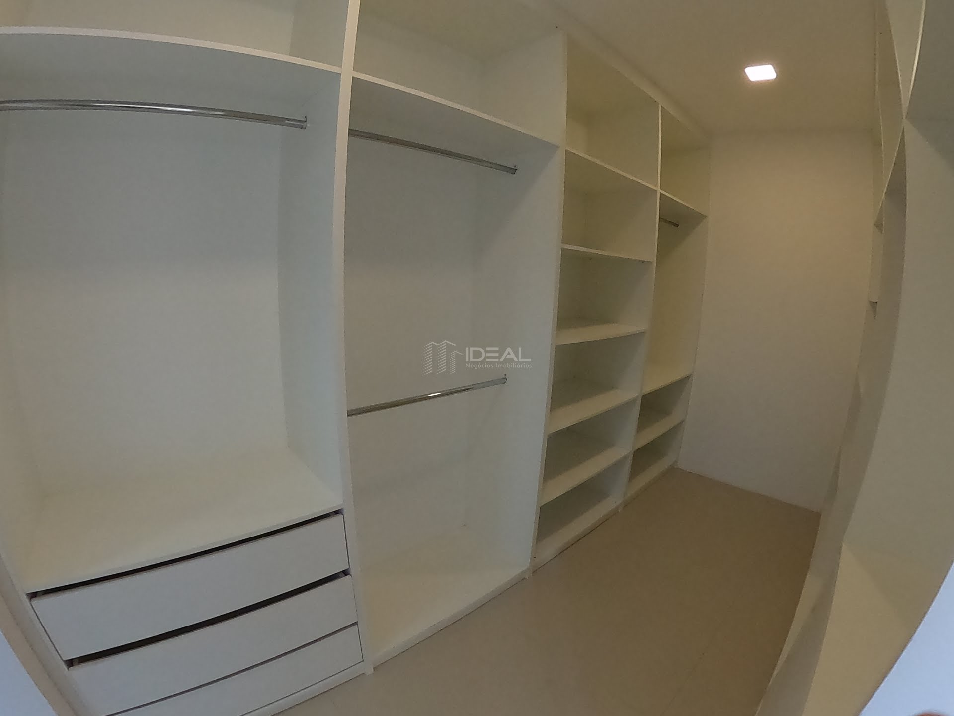 Casa à venda com 4 quartos, 4 suítes, 3 vagas e 420m² no Parque California, Campos dos Goytacazes (RJ) — foto 14 de 30