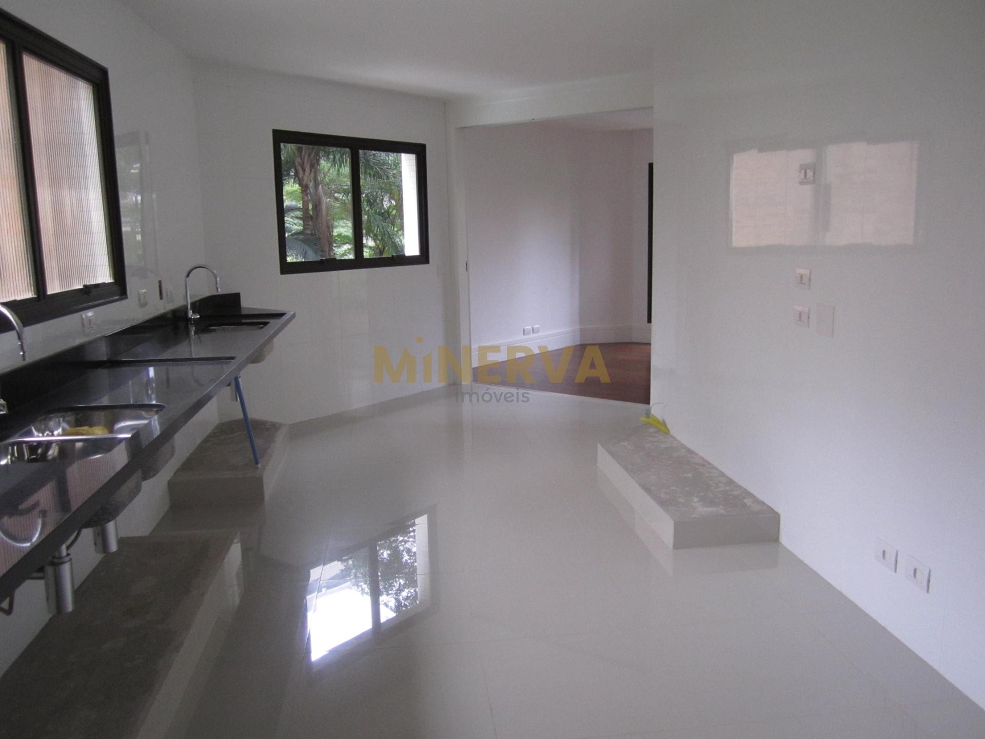 Apartamento à venda com 3 quartos, 3 suítes, 3 vagas e 319m² no Vila Nova Conceição, São Paulo (SP) — foto 14 de 15