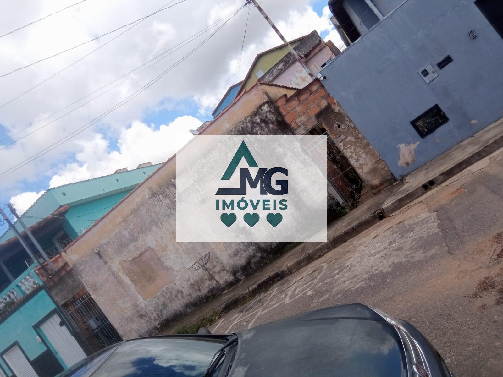 Casa à venda com 4 quartos, 2 banheiros e 200m² no Parque São José, Três Corações — foto principal