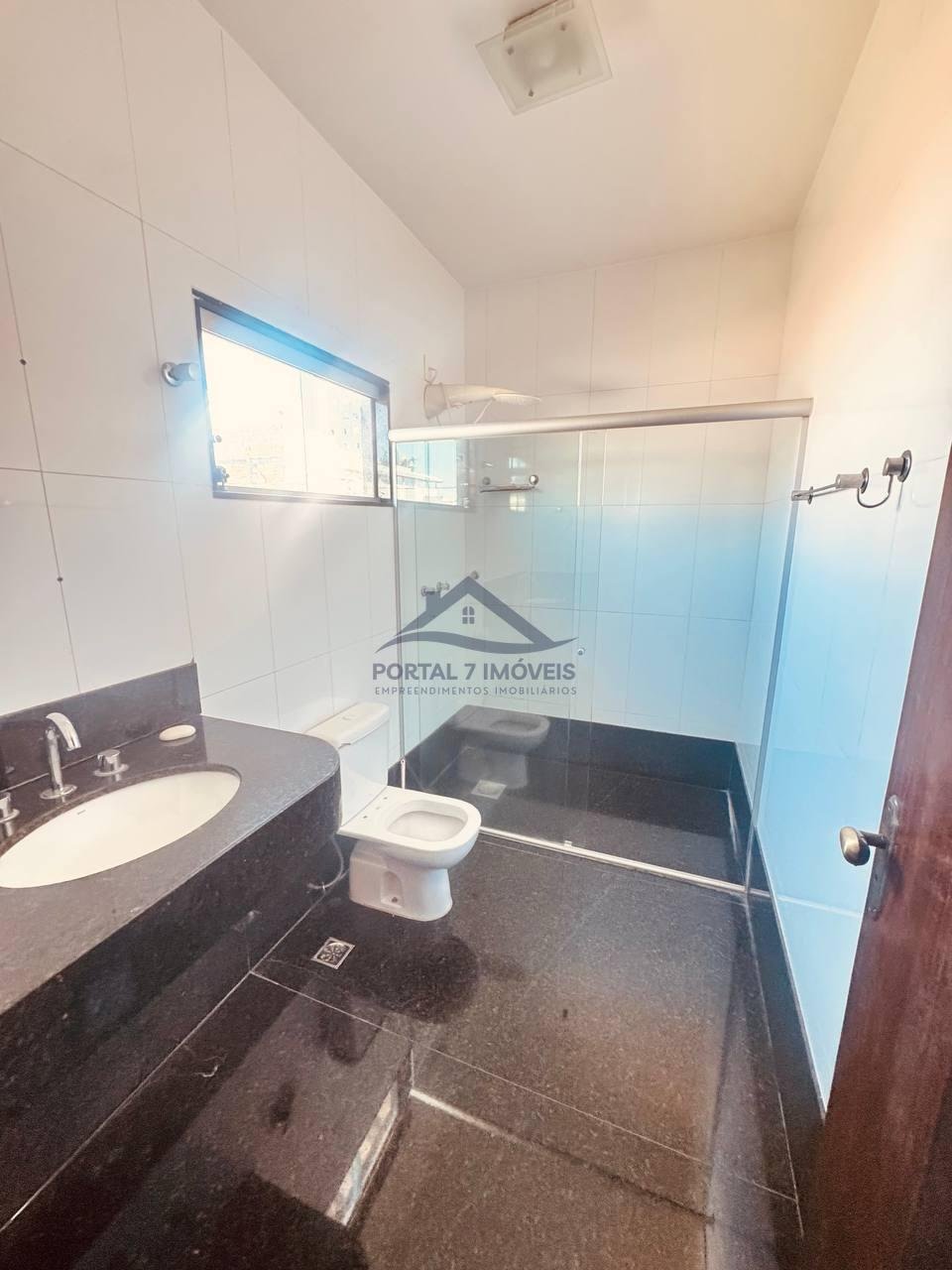 Casa à venda com 3 quartos, 2 suítes, 4 vagas e 360m² no Iporanga, Sete Lagoas (MG) — foto 23 de 27