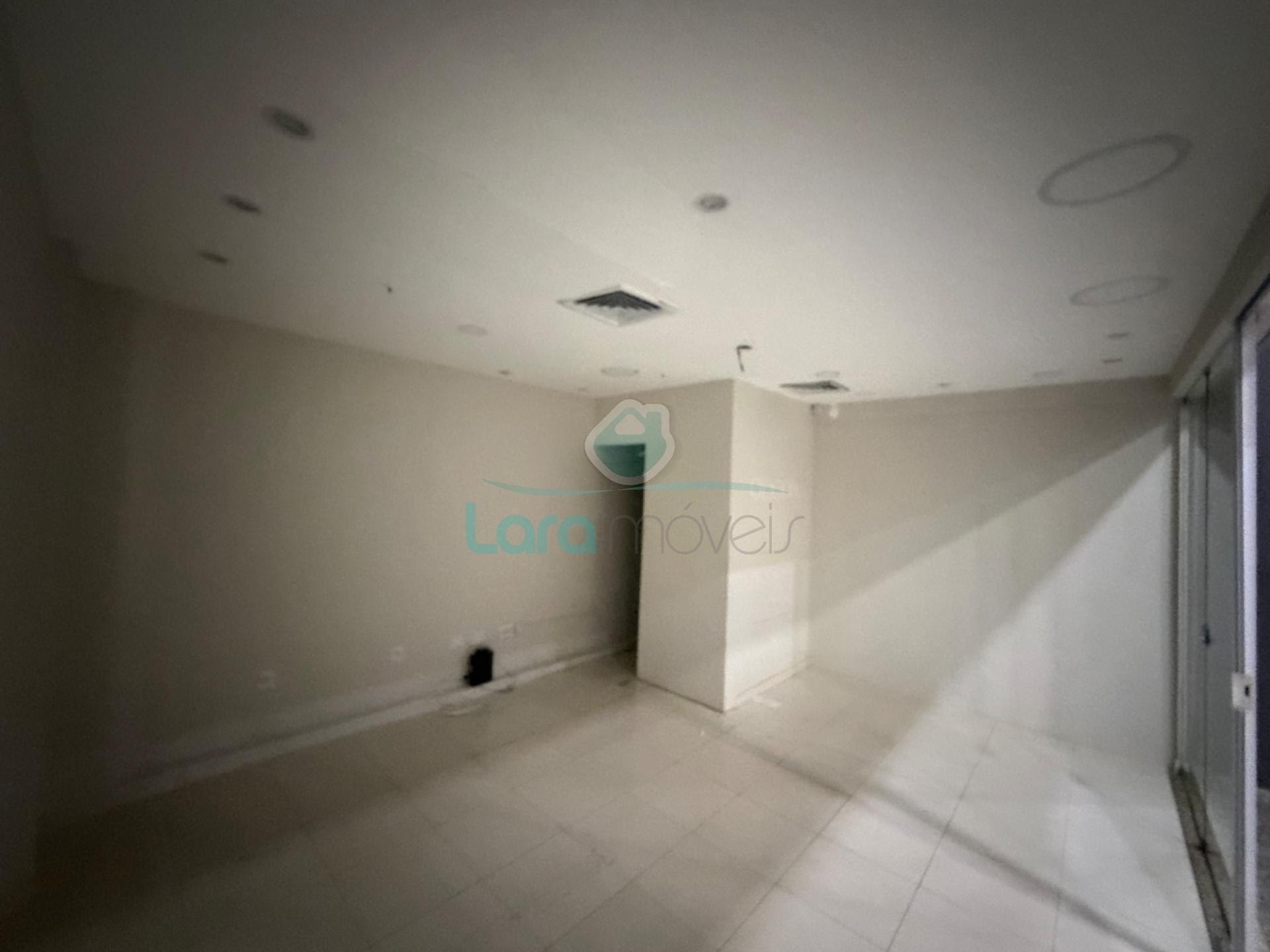 Comercial à venda com 1 banheiro e 22m² no Centro, Macaé (RJ) — foto 12 de 21