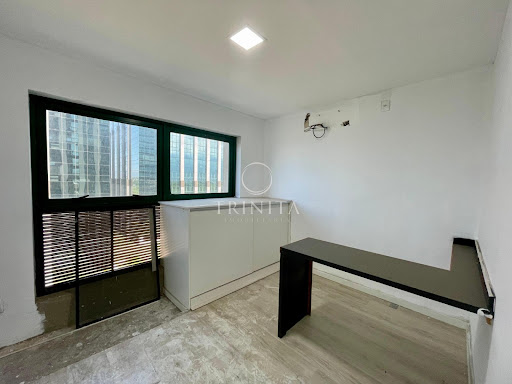 sala-trinitaimobiliaria-ceoexecutiveoffices-peninsula