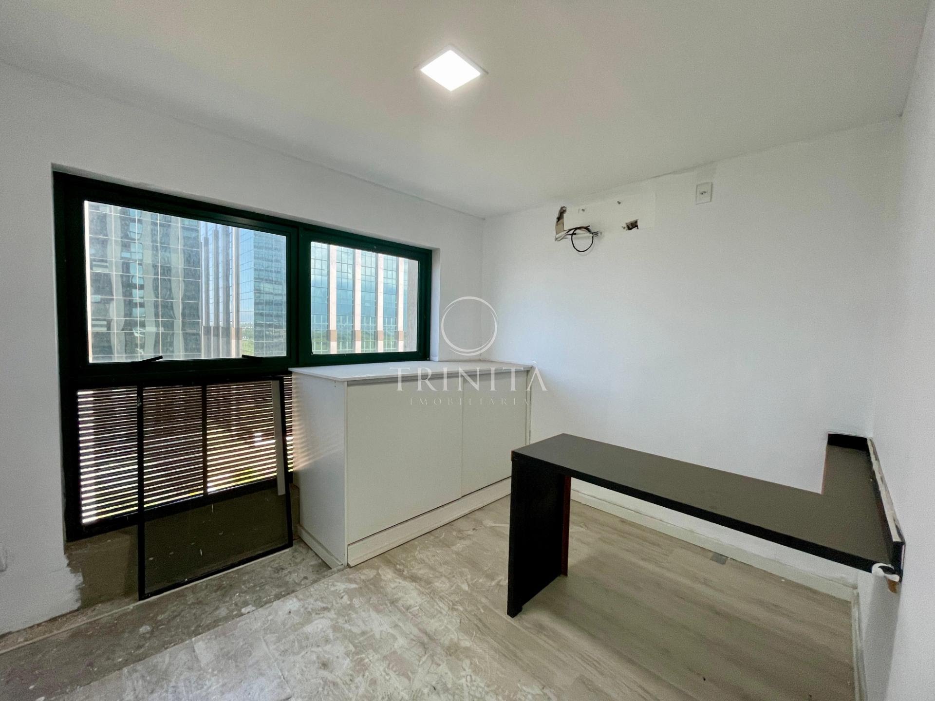 sala-trinitaimobiliaria-ceoexecutiveoffices-peninsula