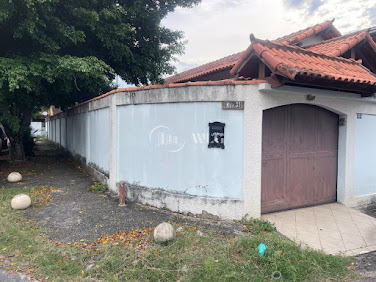 Casa à Venda - Campo Grande RJ: 3 Quartos, Suíte, R$ 380mil
