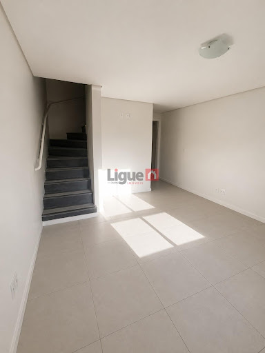 Sobrado à venda no Desvio Rizzo, Caxias do Sul | 71m²