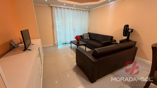 Apartamento em Meia Praia  -  Itapema