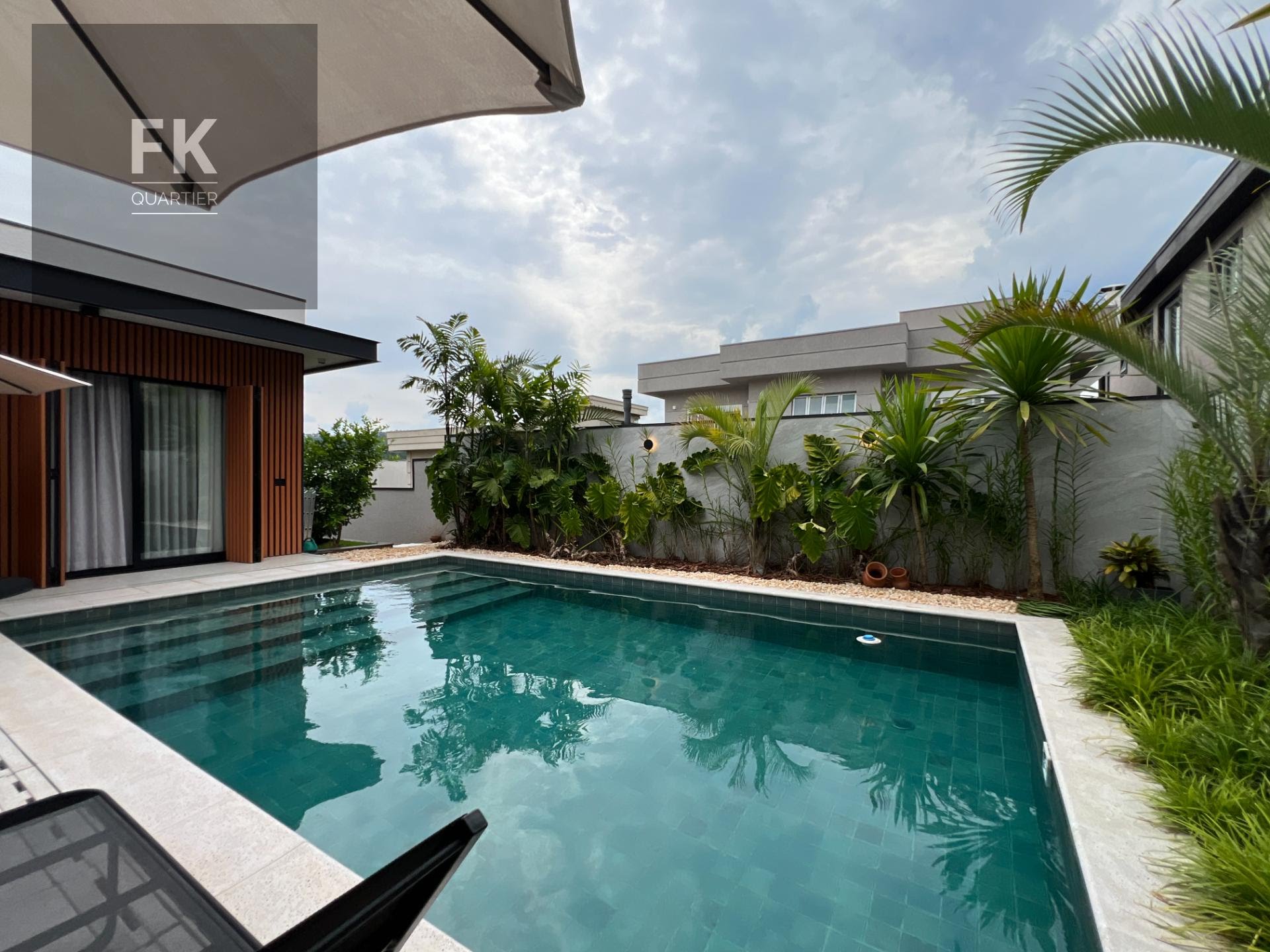 Casa à venda com 3 quartos, 3 suítes, 4 vagas e 382m² no Cidade Tamboré, Santana de Parnaíba (SP) — foto 29 de 30