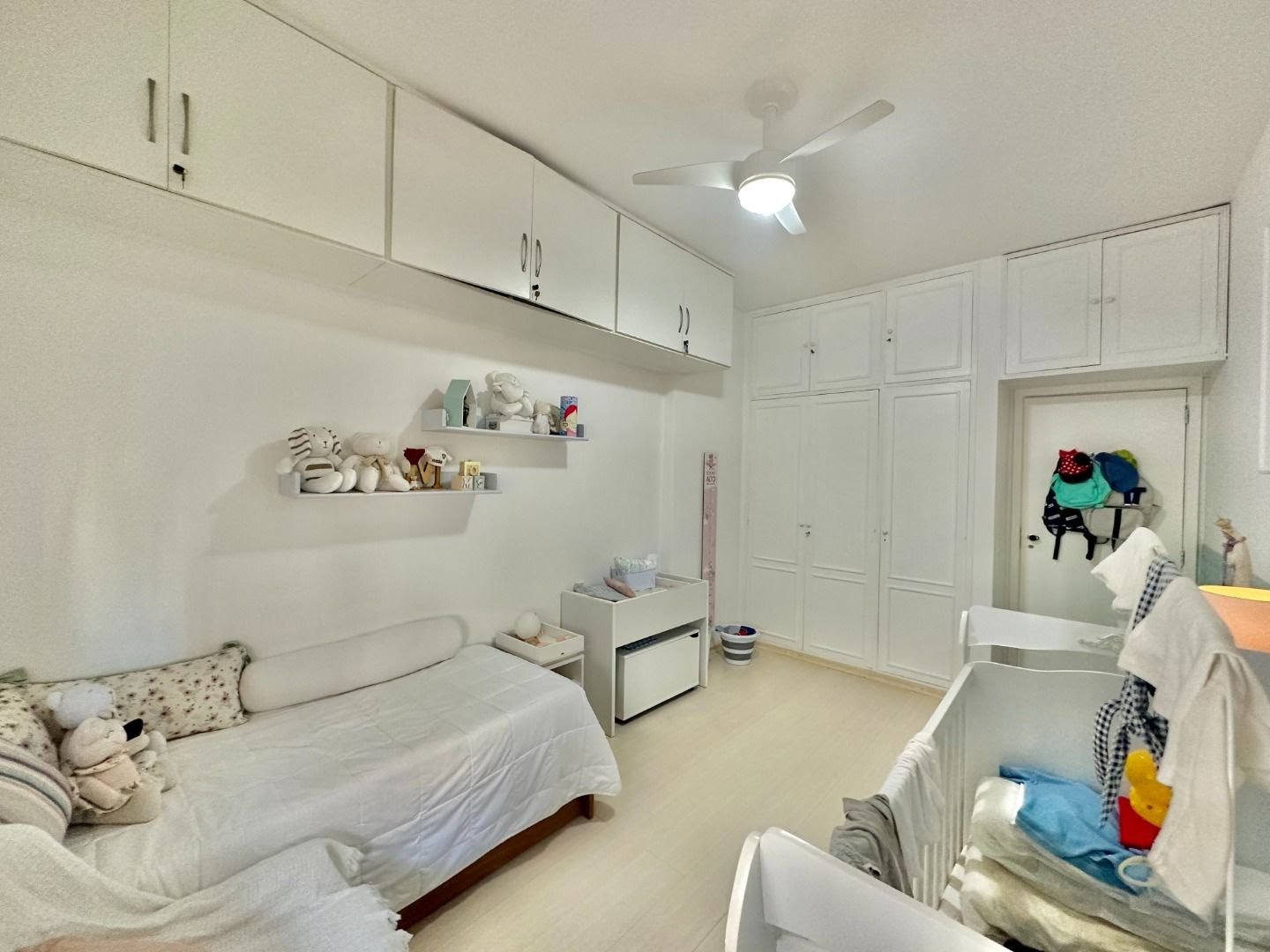 Apartamento à venda com 4 quartos, 1 suíte, 1 vaga e 241m² no Copacabana, Rio de Janeiro (RJ) — foto 17 de 30