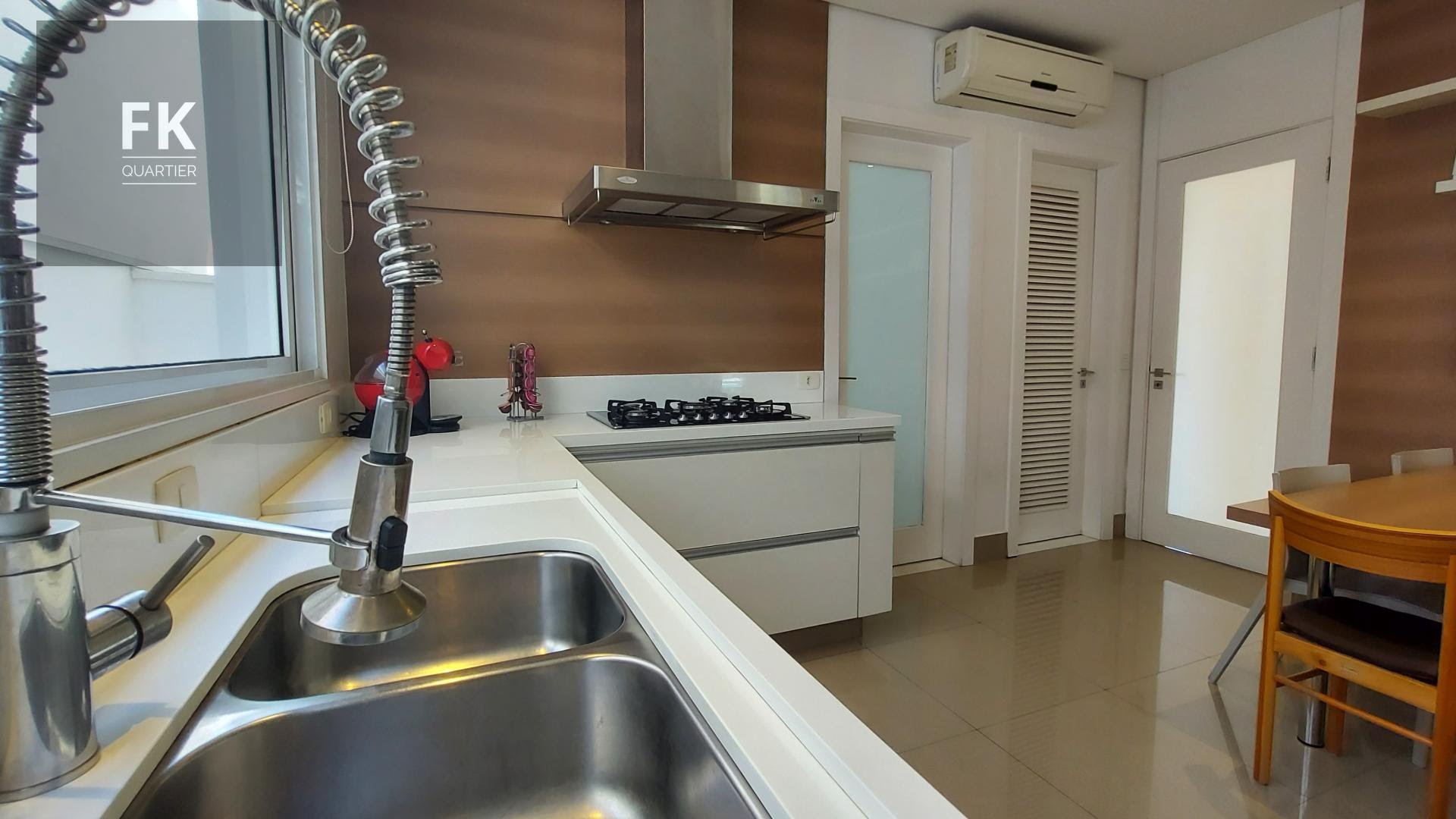 Casa à venda com 4 quartos, 4 suítes, 5 vagas e 456m² no Alphaville, Barueri (SP) — foto 28 de 30