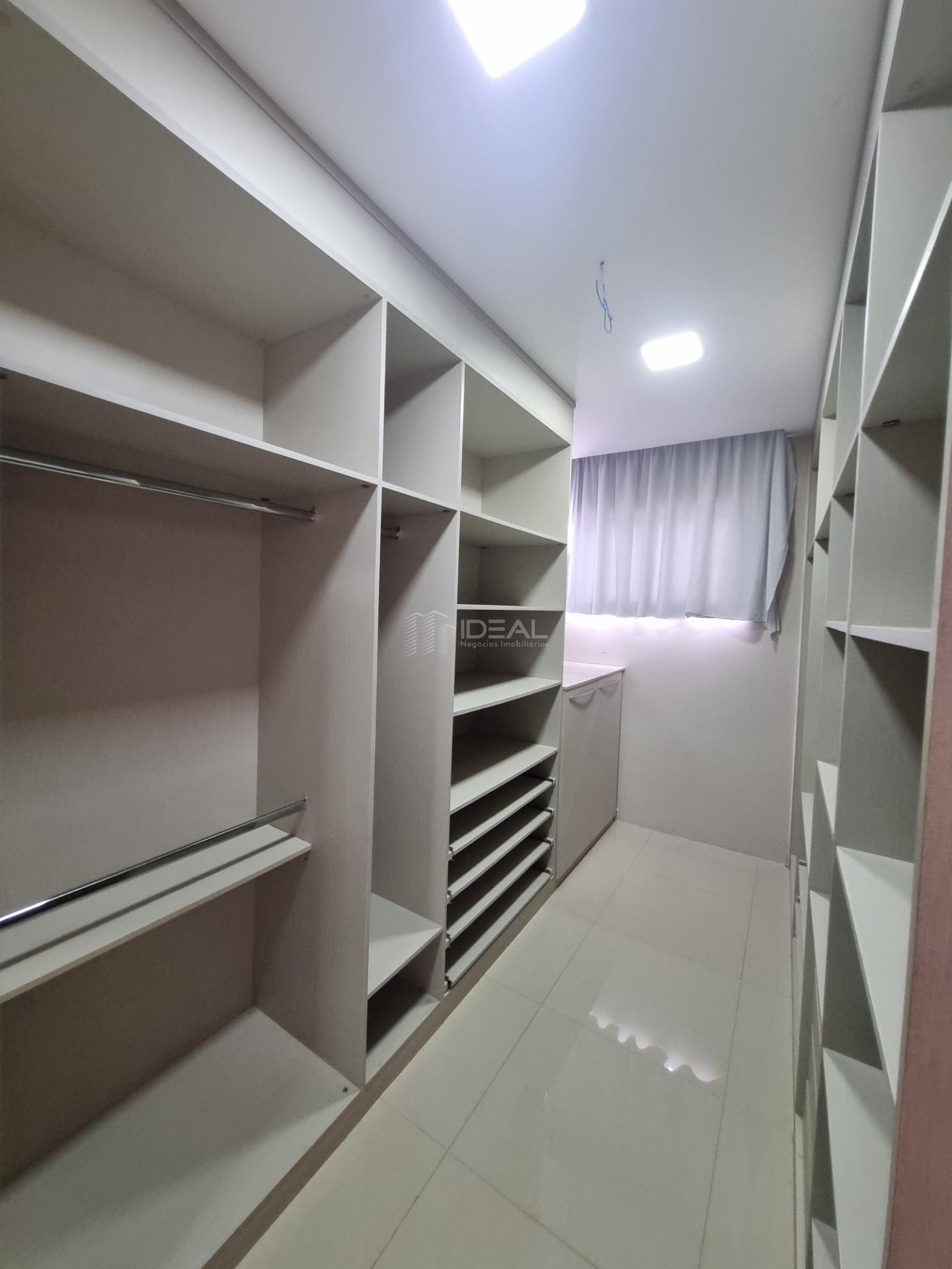 Casa à venda com 4 quartos, 4 suítes, 3 vagas e 463m² no Parque dos Rodoviários, Campos dos Goytacazes (RJ) — foto 15 de 26