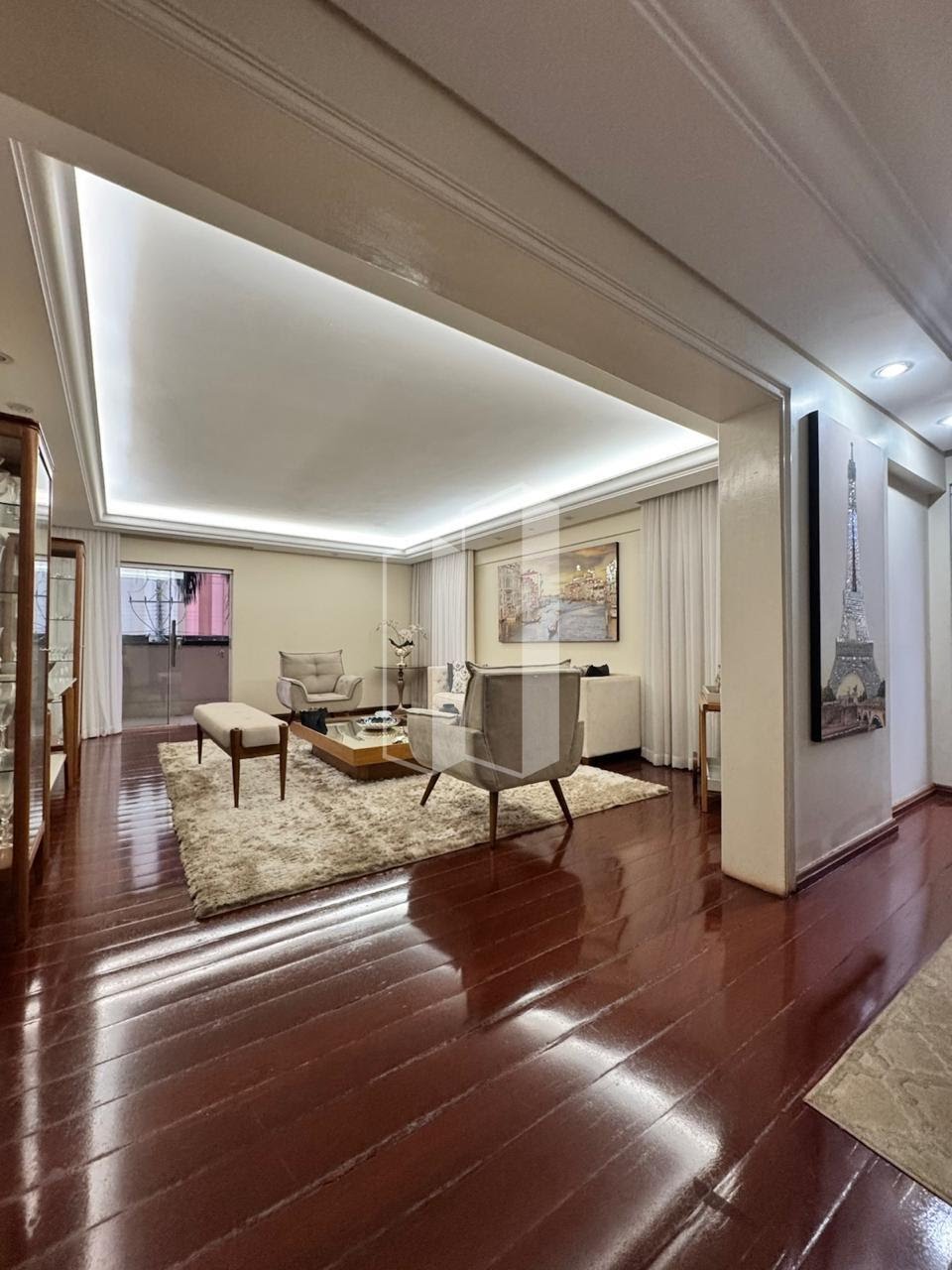 Apartamento à venda com 4 quartos, 2 suítes, 2 vagas e 198m² no Setor Oeste, Goiânia (GO) — foto 3 de 11