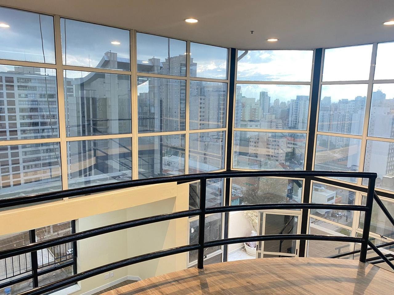 Sala Comercial à Venda ou Locação Rua Vergueiro, Vila Mariana/SP