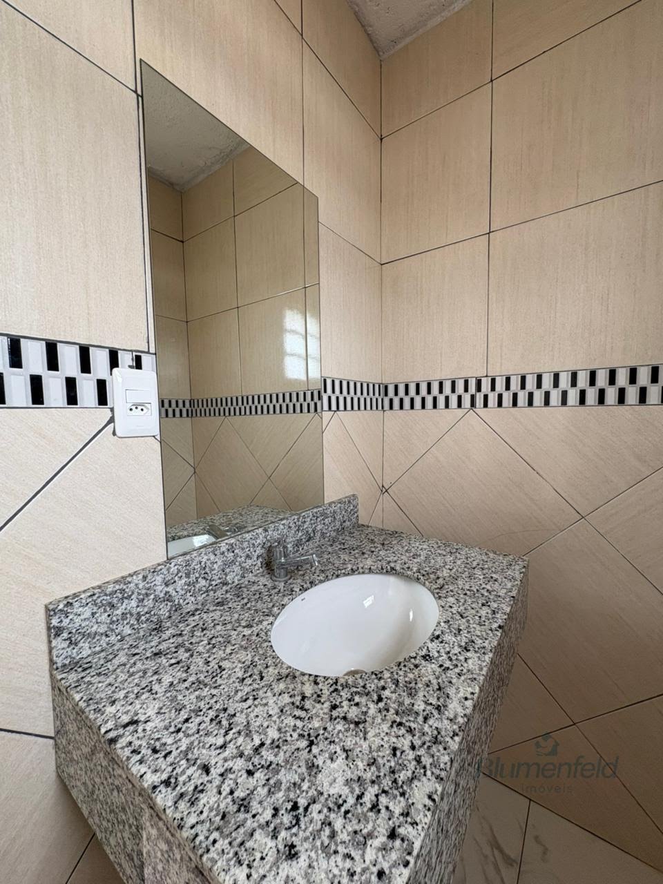 Casa à venda com 4 quartos, 1 suíte, 6 vagas e 200m² no Nova Arujá, Arujá (SP) — foto 19 de 23
