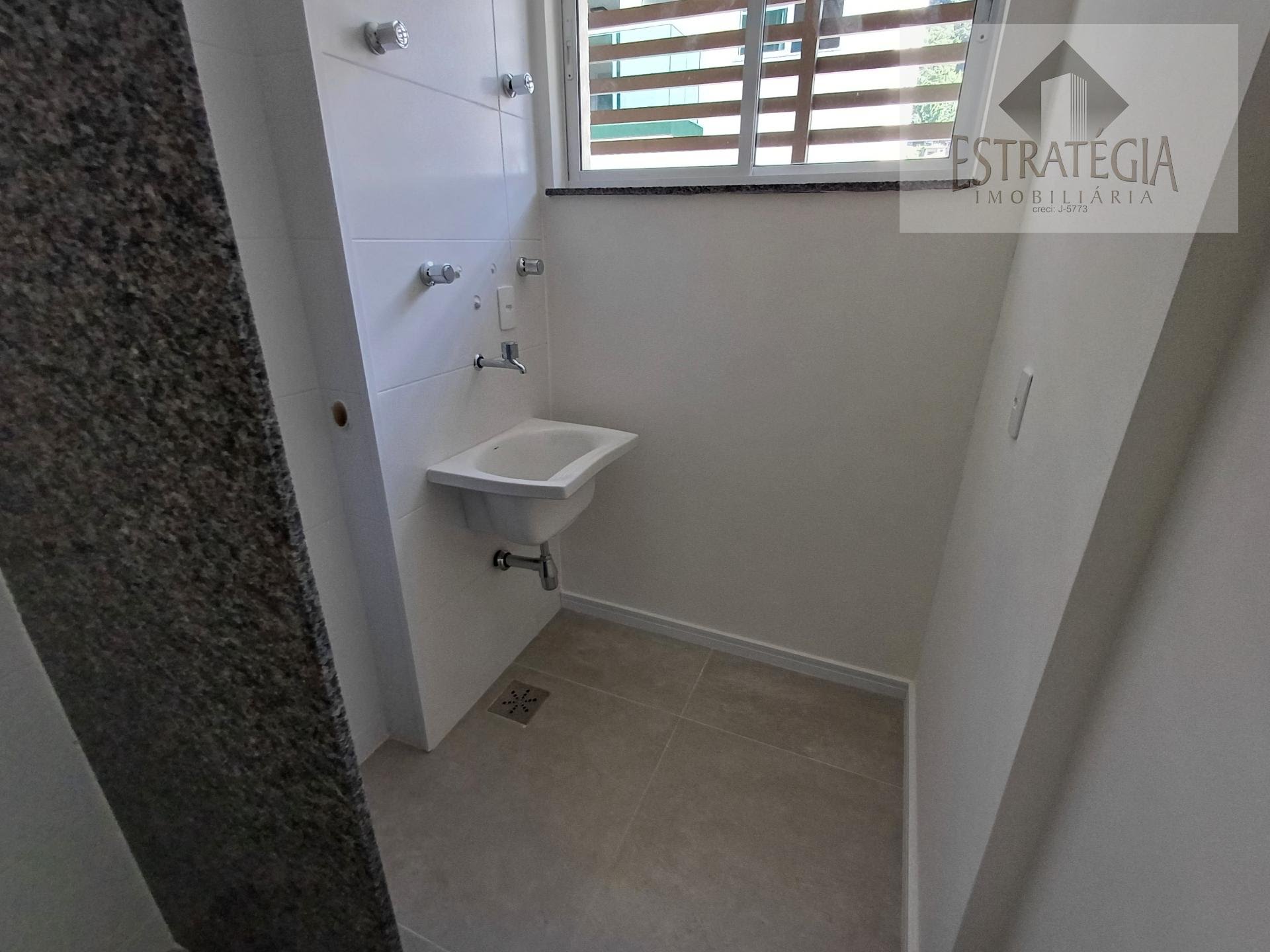 Apartamento à venda com 2 quartos, 1 suíte, 1 vaga e 68m² no Retiro, Petrópolis (RJ) — foto 5 de 13