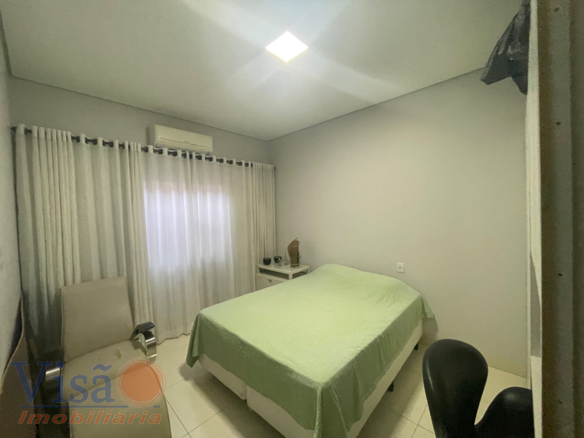 Casa à venda com 2 quartos, 1 banheiro, 2 vagas e 24m² no Bairro Bandeirantes, Paracatu (MG) — foto 6 de 9