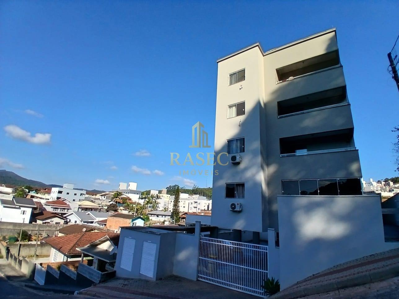 Apartamento à venda com 2 quartos, 1 banheiro e 60m² no Limeira Baixa, Brusque (SC) — foto 2 de 7