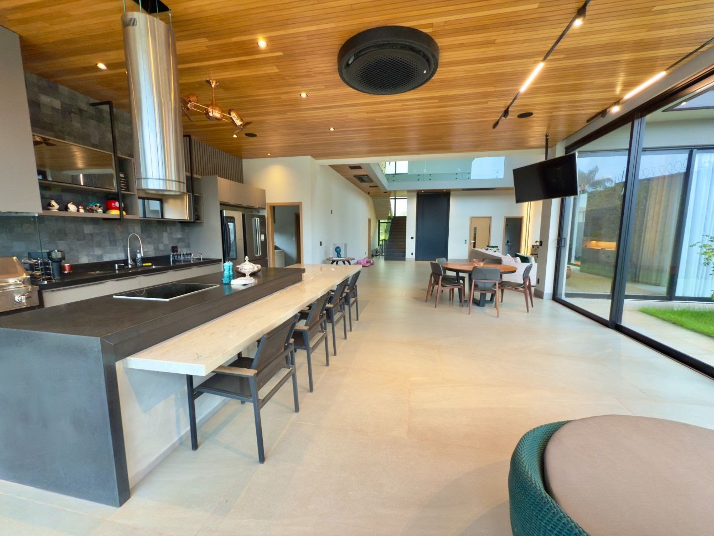 Casa à venda com 4 quartos, 4 suítes, 6 vagas e 490m² no Jardim Olhos D Agua, Ribeirão Preto (SP) — foto 15 de 30