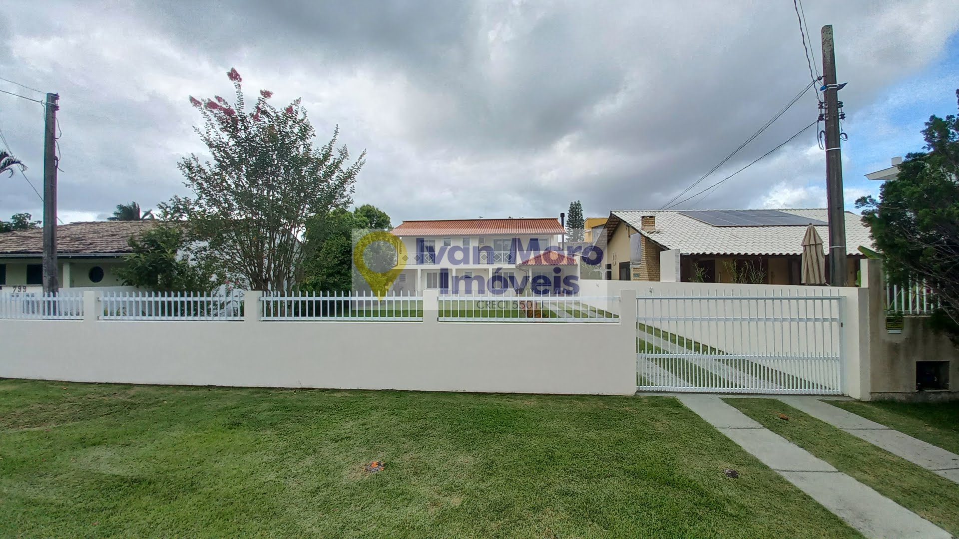 Casa para alugar com 4 quartos, 1 suíte, 3 vagas e 150m² no Daniela, Florianópolis (SC) — foto 3 de 30