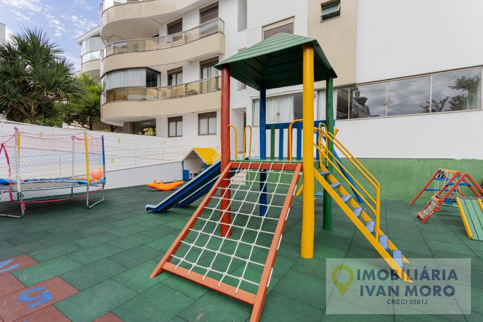 Apartamento à venda com 2 quartos, 1 suíte, 2 vagas e 90m² no João Paulo, Florianópolis (SC) — foto 23 de 30
