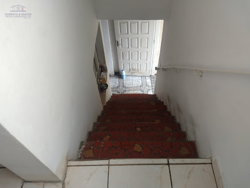 Escadas para os dormitórios